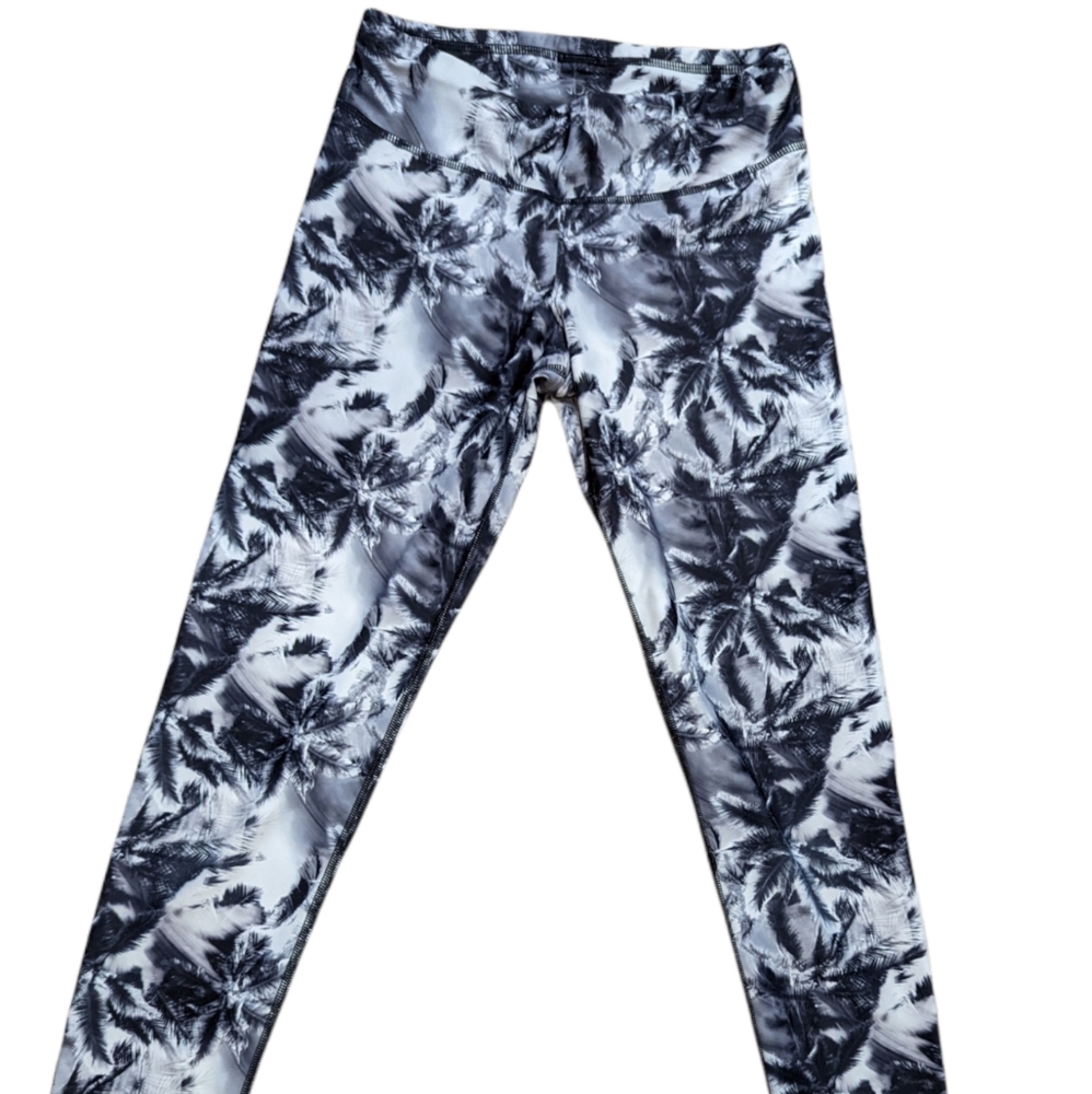 NUX Palm Tree Black and White Leggings